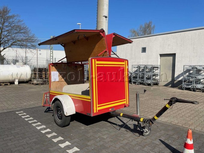 Offene Flügeltüren