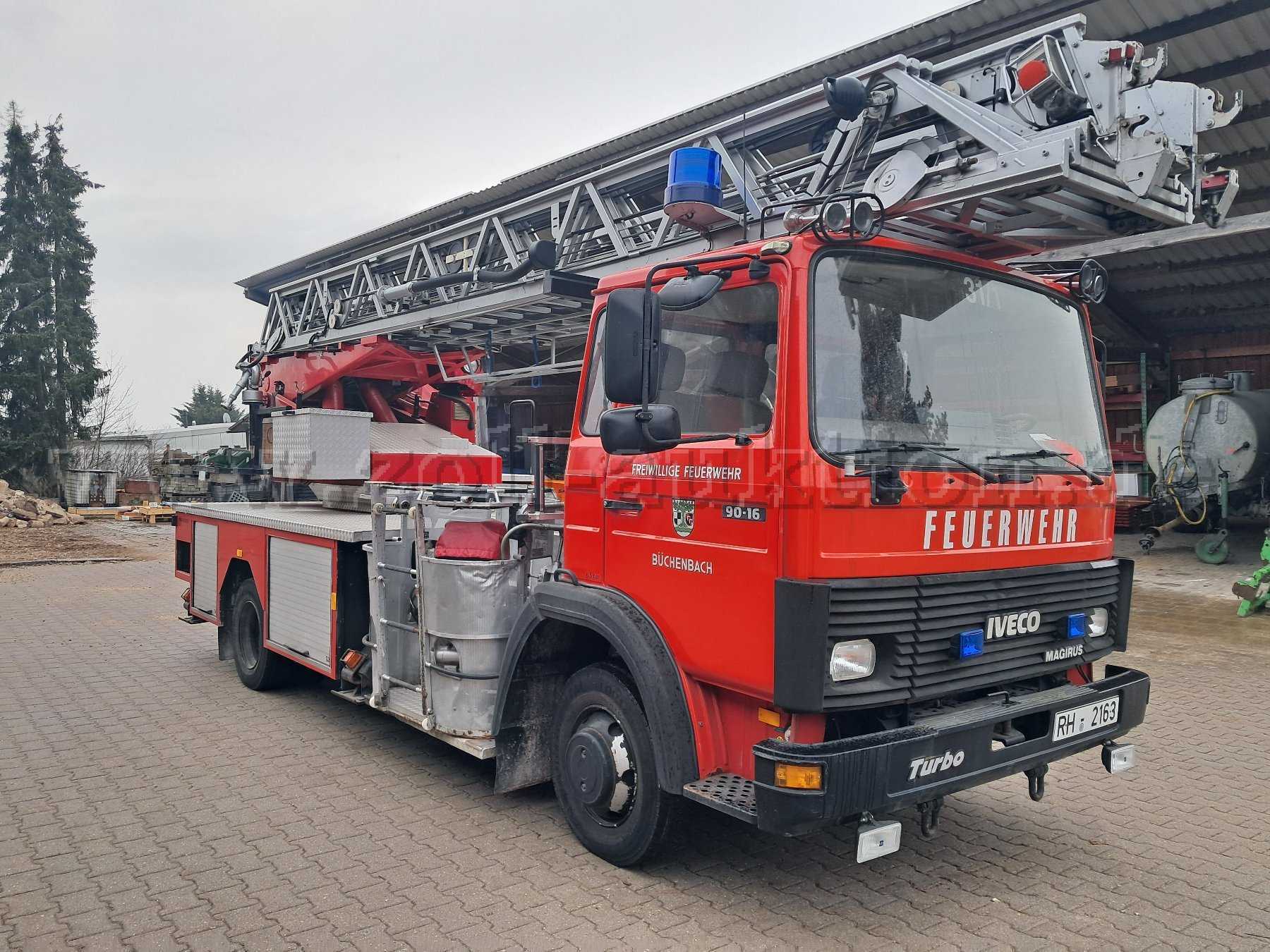 Iveco-Magirus Drehleiter 
Typ: 90-16A DLK 18-12 CC