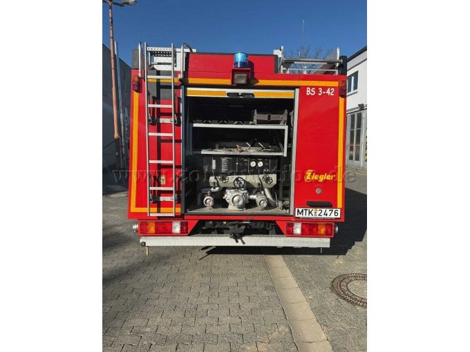 Heckansicht Geöffnet