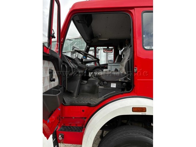 1 brandweer / blusvoertuig LF 16-12 / Mercedes-Benz 1224 AF / Schlingmann – foto 4 – kavel bij Zoll-Auktion, Kamp-Lintfort