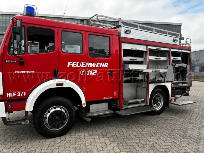 1 brandweer / blusvoertuig LF 16-12 / Mercedes-Benz 1224 AF / Schlingmann – foto 3 – kavel bij Zoll-Auktion, Kamp-Lintfort