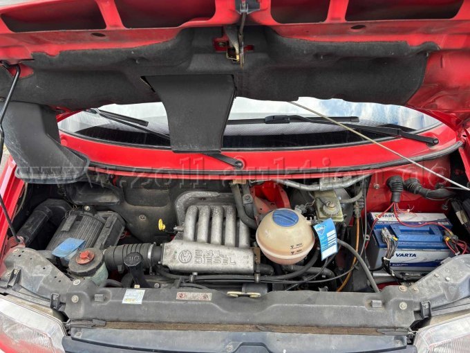 1 Feuerwehr Mannschaftstransportwagen VW T4 Transporter 8 Sitzer – foto 14 – kavel bij Zoll-Auktion, Zell a. Main