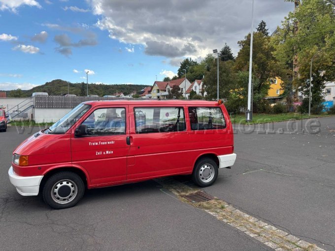 1 Feuerwehr Mannschaftstransportwagen VW T4 Transporter 8 Sitzer – foto 2 – kavel bij Zoll-Auktion, Zell a. Main