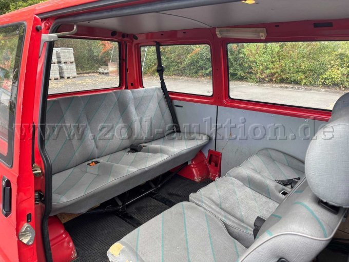 1 Feuerwehr Mannschaftstransportwagen VW T4 Transporter 8 Sitzer – foto 11 – kavel bij Zoll-Auktion, Zell a. Main