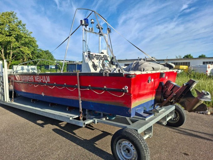 Ansicht auf Trailer von hinten mit Z-Antrieb