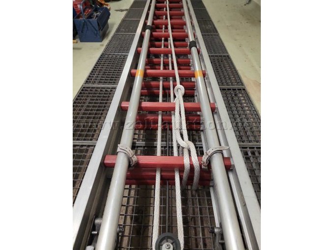 Ansicht Detail von vorn mit Seil.