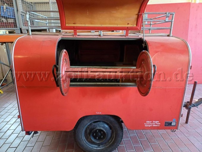 Ansicht von rechts 
klappe offen