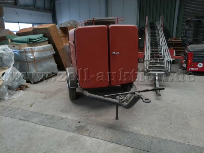 1 tweedehands brandweeraanhangwagen (fabrikant: VEB Feuerlöschgerätewerk Görlitz) – foto 2 – kavel bij Zoll-Auktion, Belgern