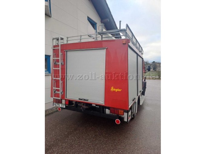 Feuerwehrauto LF8 Rückseite