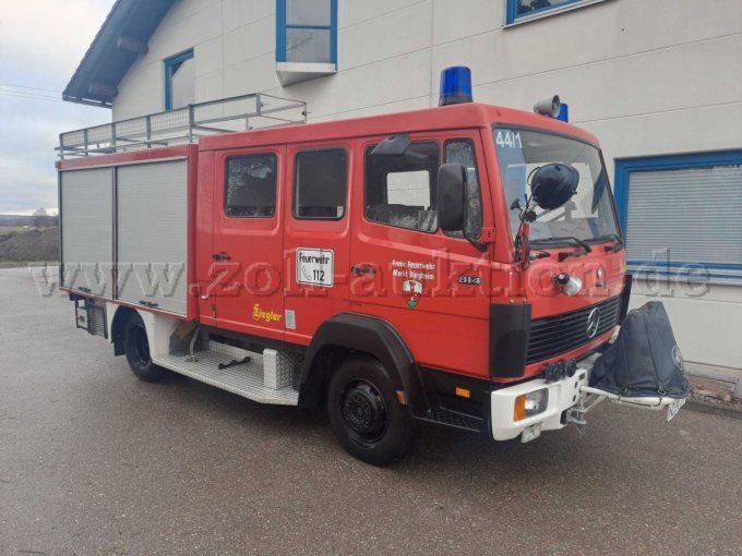 Feuerwehrauto LF8 gesamtansicht