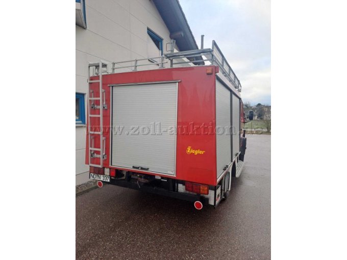Feuerwehrauto LF8 Rückseite