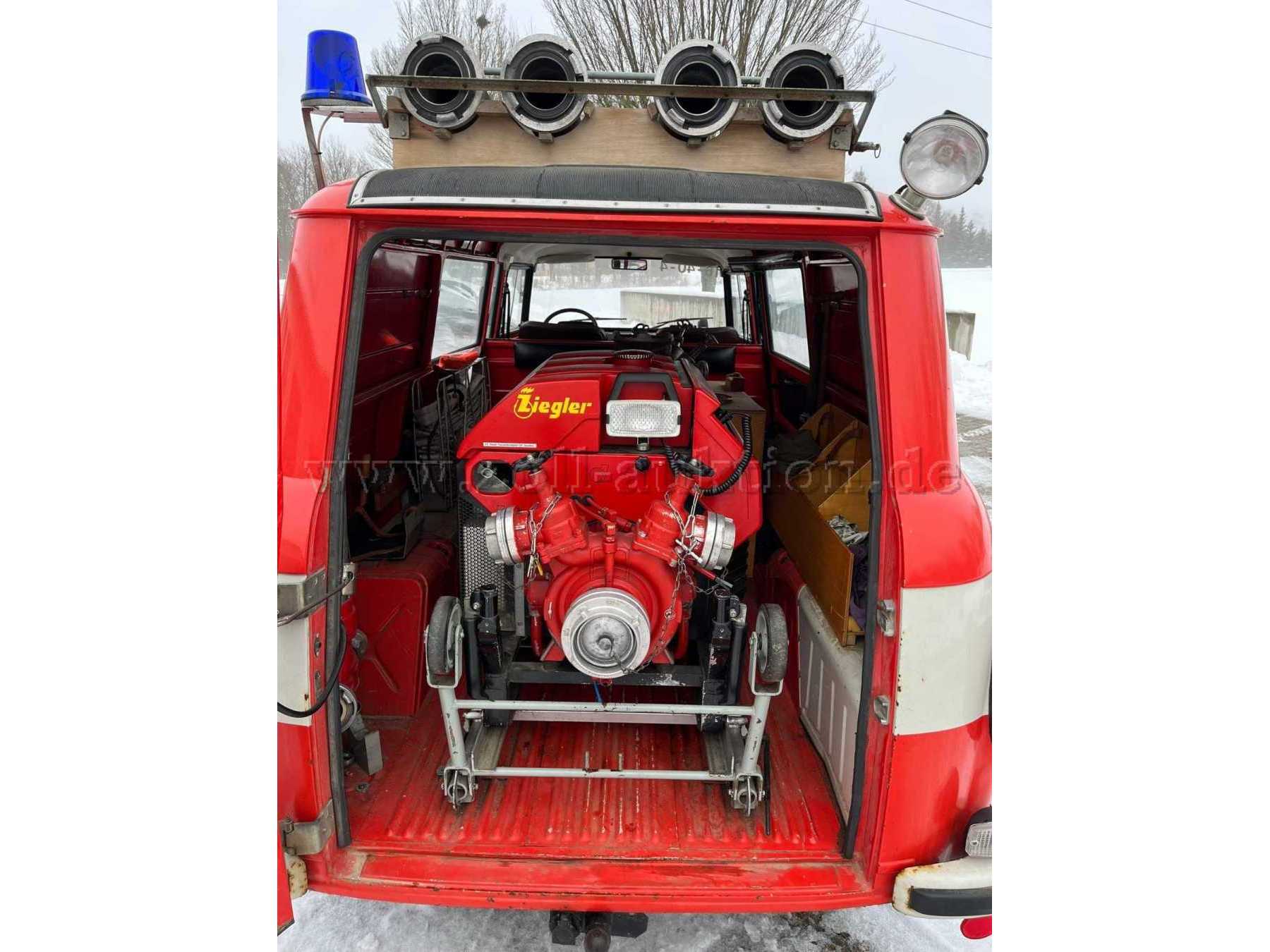 Innenraum hinten (ohne Beladung) B1000