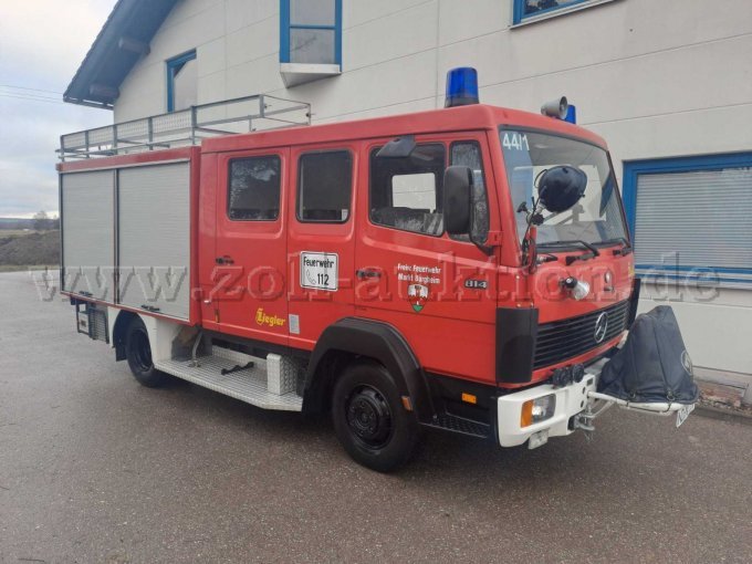 Feuerwehrauto LF8 gesamtansicht