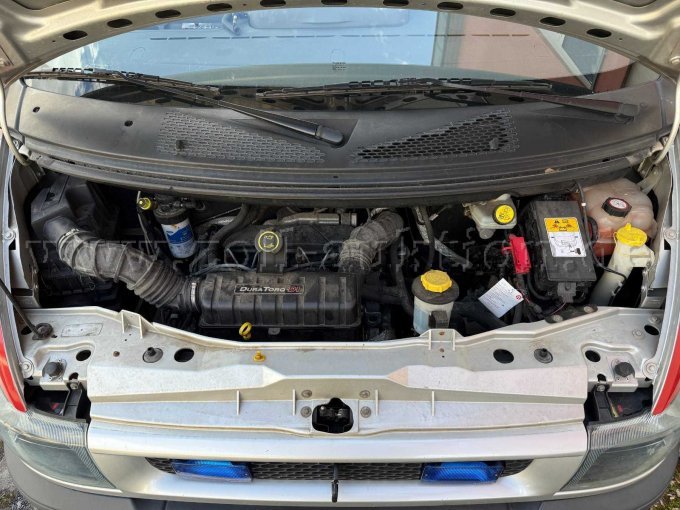 Motorraum Übersicht