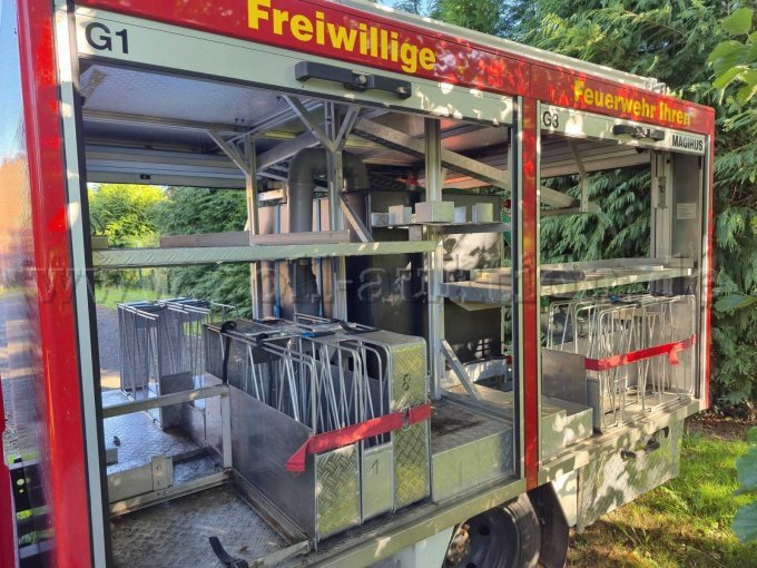 1 Feuerwehrfahrzeug Iveco Turbo Daily 49-10 (TSF-W) – foto 5 – kavel bij Zoll-Auktion, Westoverledingen