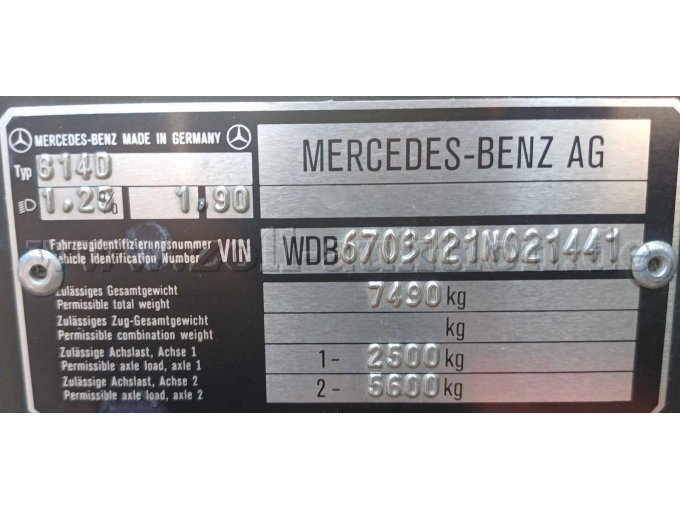 1 Feuerwehrfahrzeug Löschfahrzeug 8/6 auf Daimler Benz 814 D – foto 14 – kavel bij Zoll-Auktion, Limburg