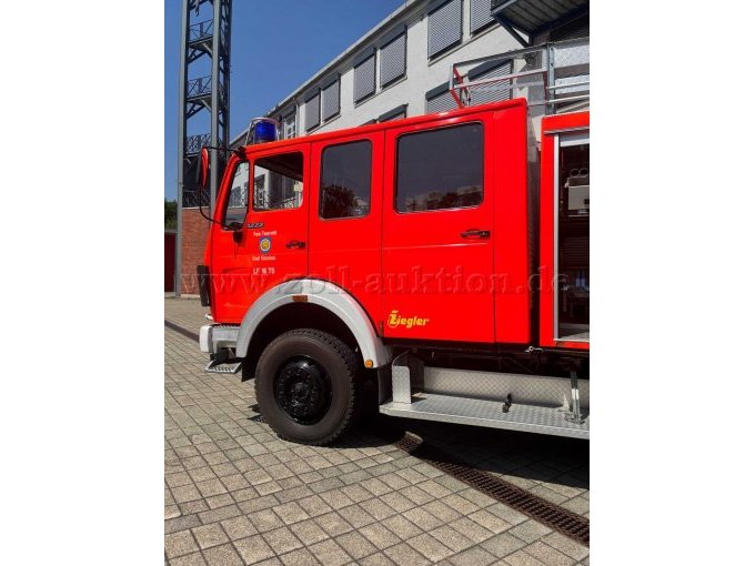 1 Feuerwehrfahrzeug LF 16-TS – Daimler-Benz 1222AF / Ziegler TÜV bis 04/2027 – foto 4 – kavel bij Zoll-Auktion, Künzelsau