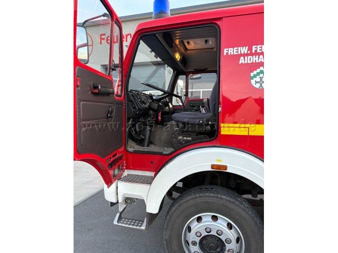 Ansicht Fahrerseite Einstieg