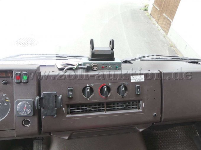 1 brandweerwagen LF 8 (Mercedes-Benz 814 F / Ziegler) – foto 7 – kavel bij Zoll-Auktion, Graben
