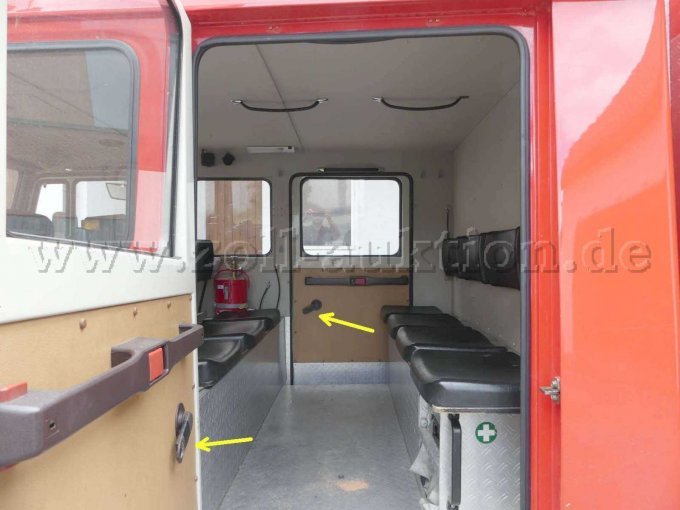 1 brandweerwagen LF 8 (Mercedes-Benz 814 F / Ziegler) – foto 11 – kavel bij Zoll-Auktion, Graben