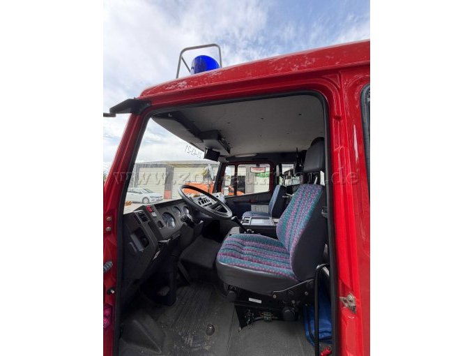 1 Feuerwehrfahrzeug LF 8 – Mercedes-Benz mit Schlingmann-Aufbau – foto 10 – kavel bij Zoll-Auktion, Lähden