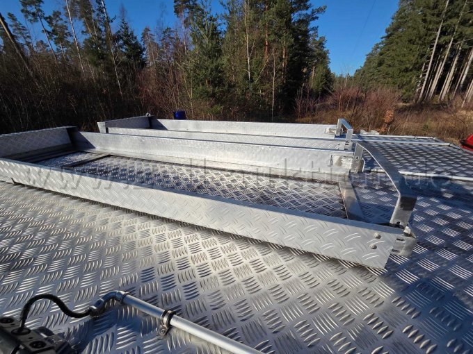 Fahrzeug Dachfläche hinten