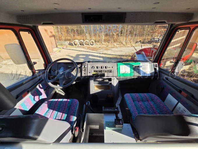 Innenansicht Fahrer/Beifahresitz