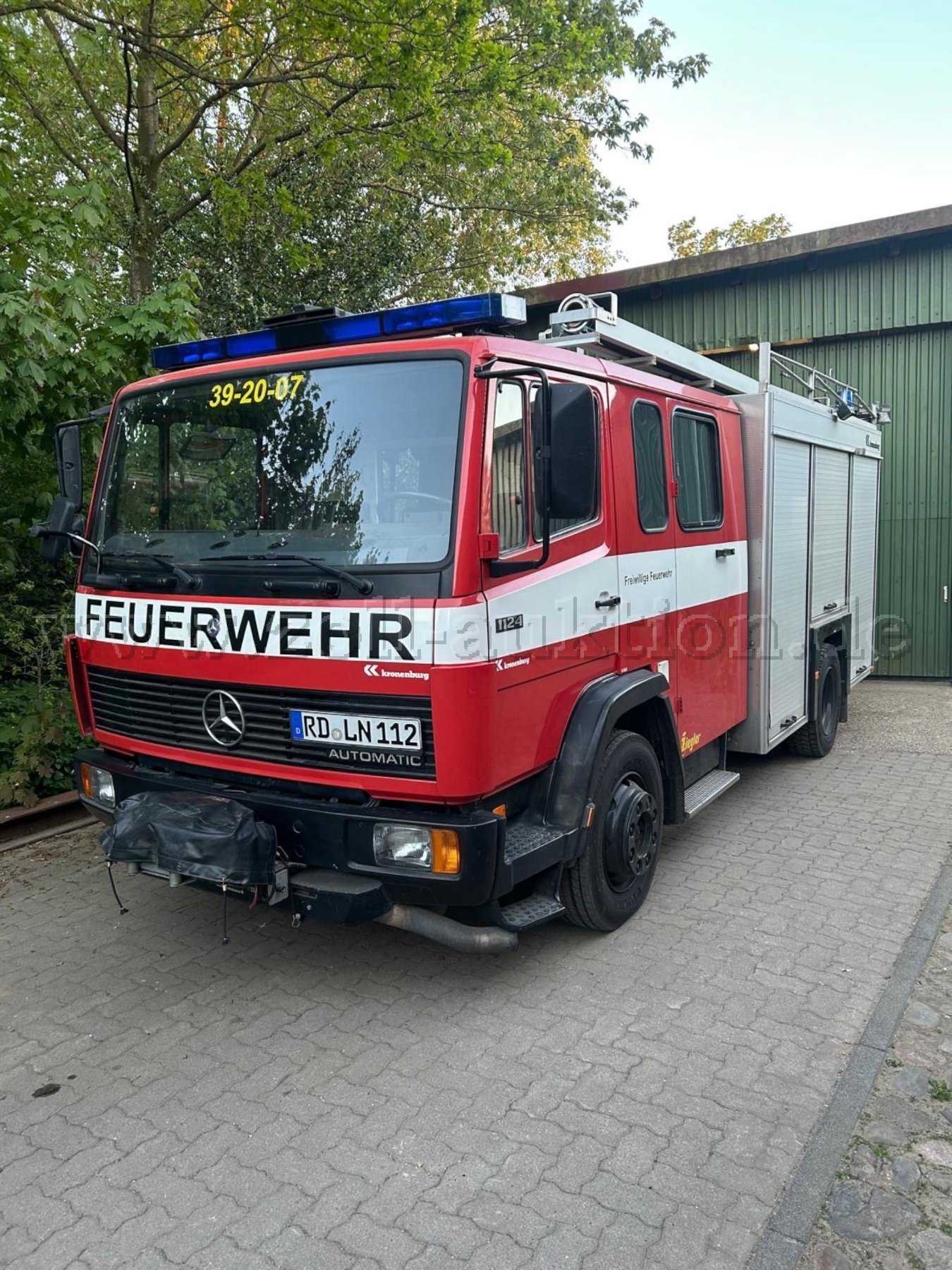 1 Hasičské vozidlo TLF 16/25 - Mercedes-Benz, typ 1124F