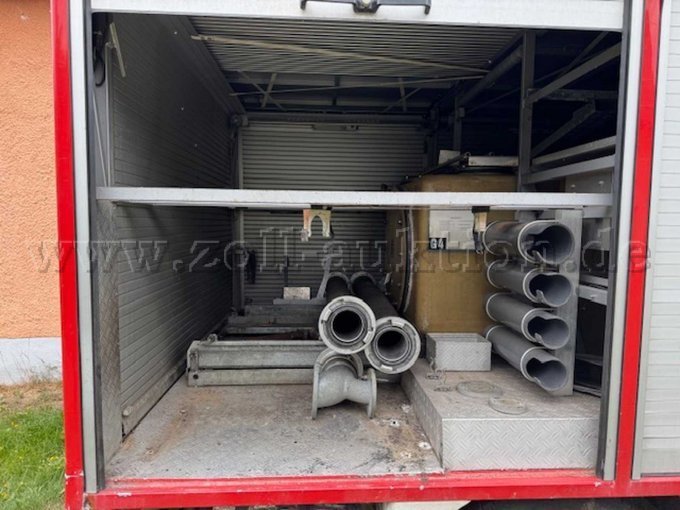 hinterer Gerätehaus Beifahrerseite