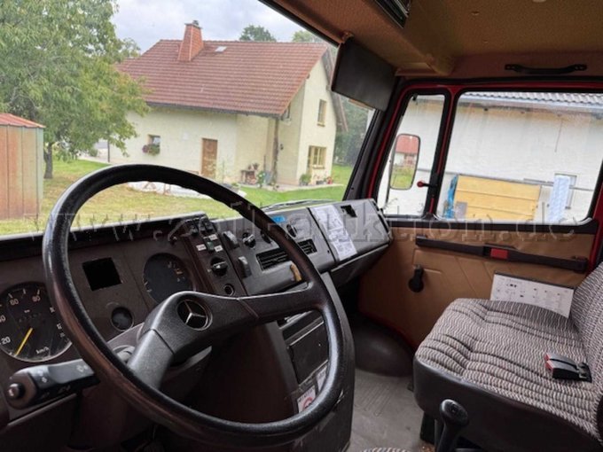 Innenraum
Fahrer/Beifahrer