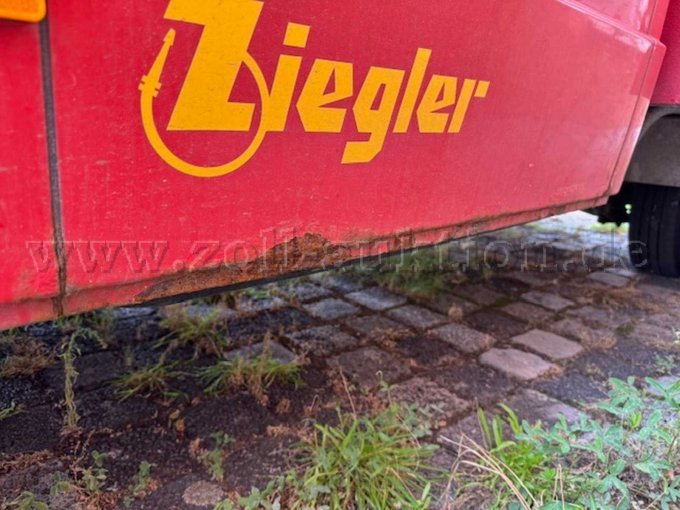 Türe Mannschaftsraum
Fahrerseite