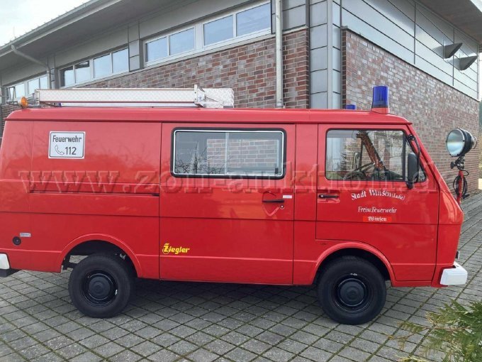 rechte Fahrzeugseite