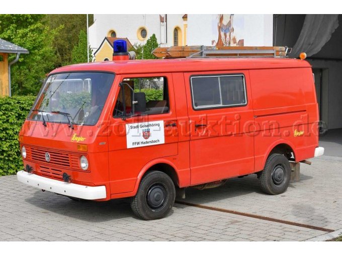Feuerwehrfahrzeug seitlich III