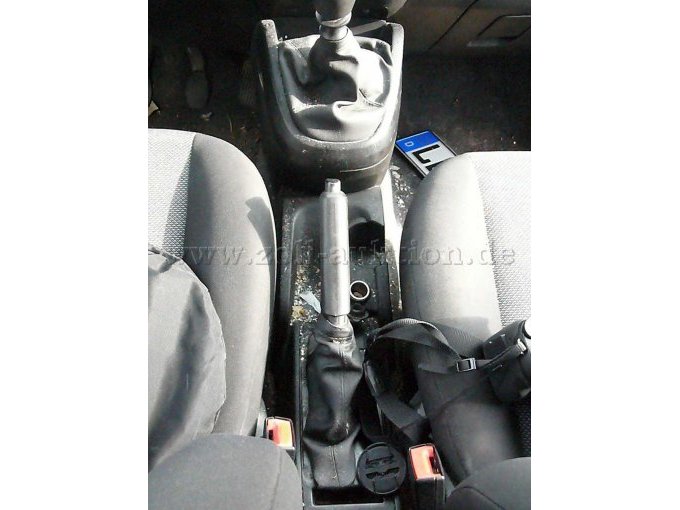 Handbremse, Schaltknauf, Ungepflegt