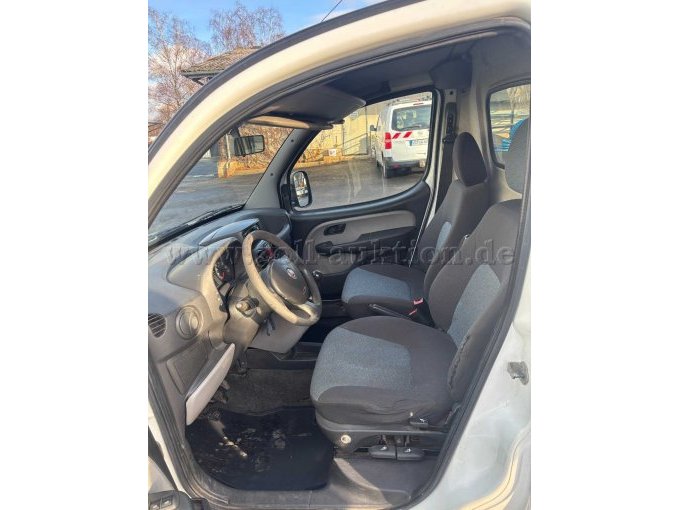 Ansicht Innenraum Fahrerseite