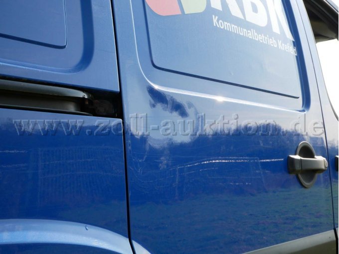 Beschädigungen Schiebetüre rechts