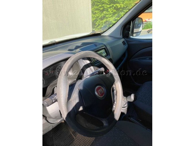 Ansicht Innenraum Fahrerseite