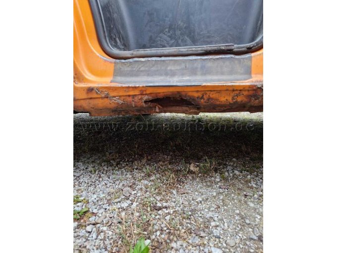 Einstieg Fahrerseite