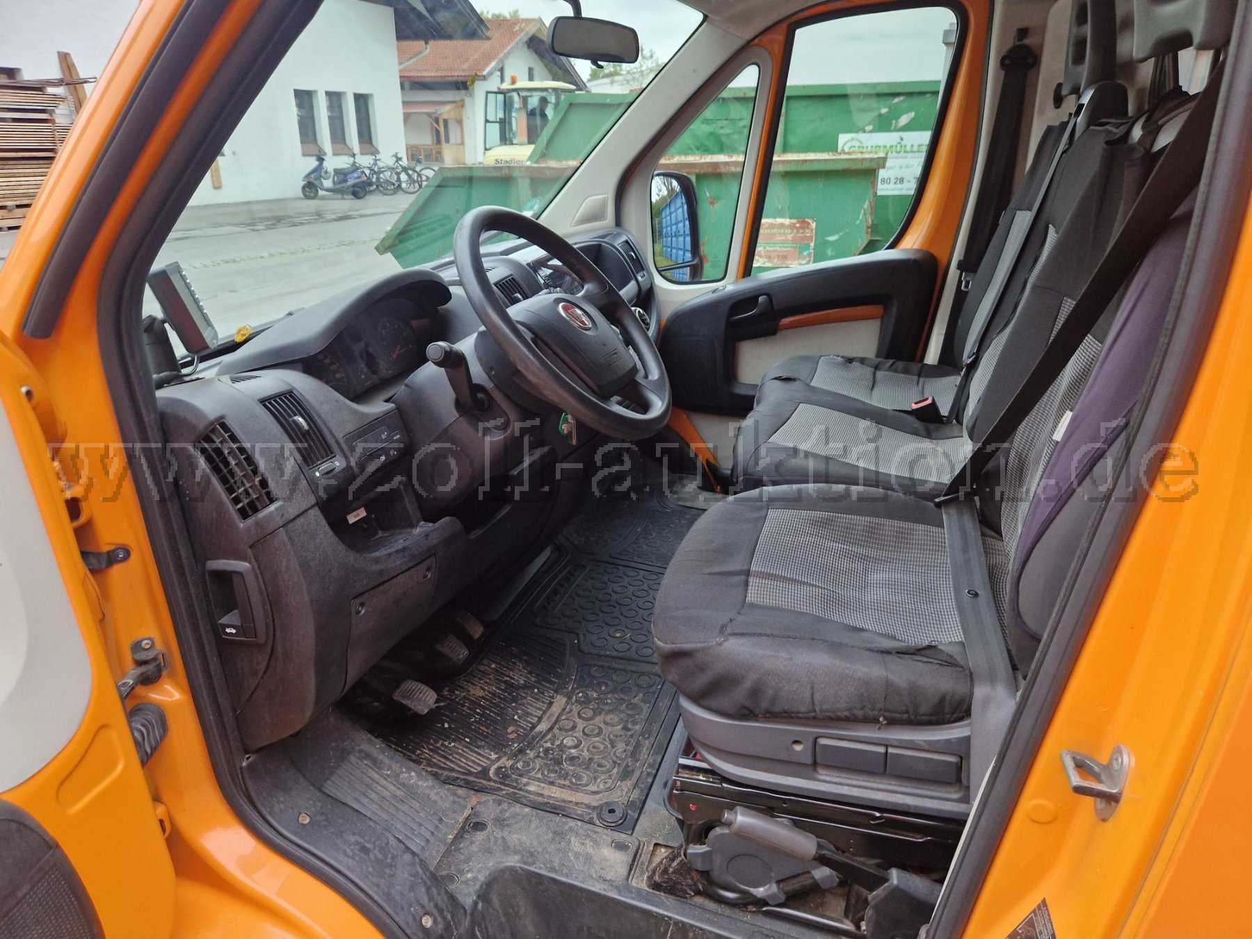Innenraum Fahrerseite
