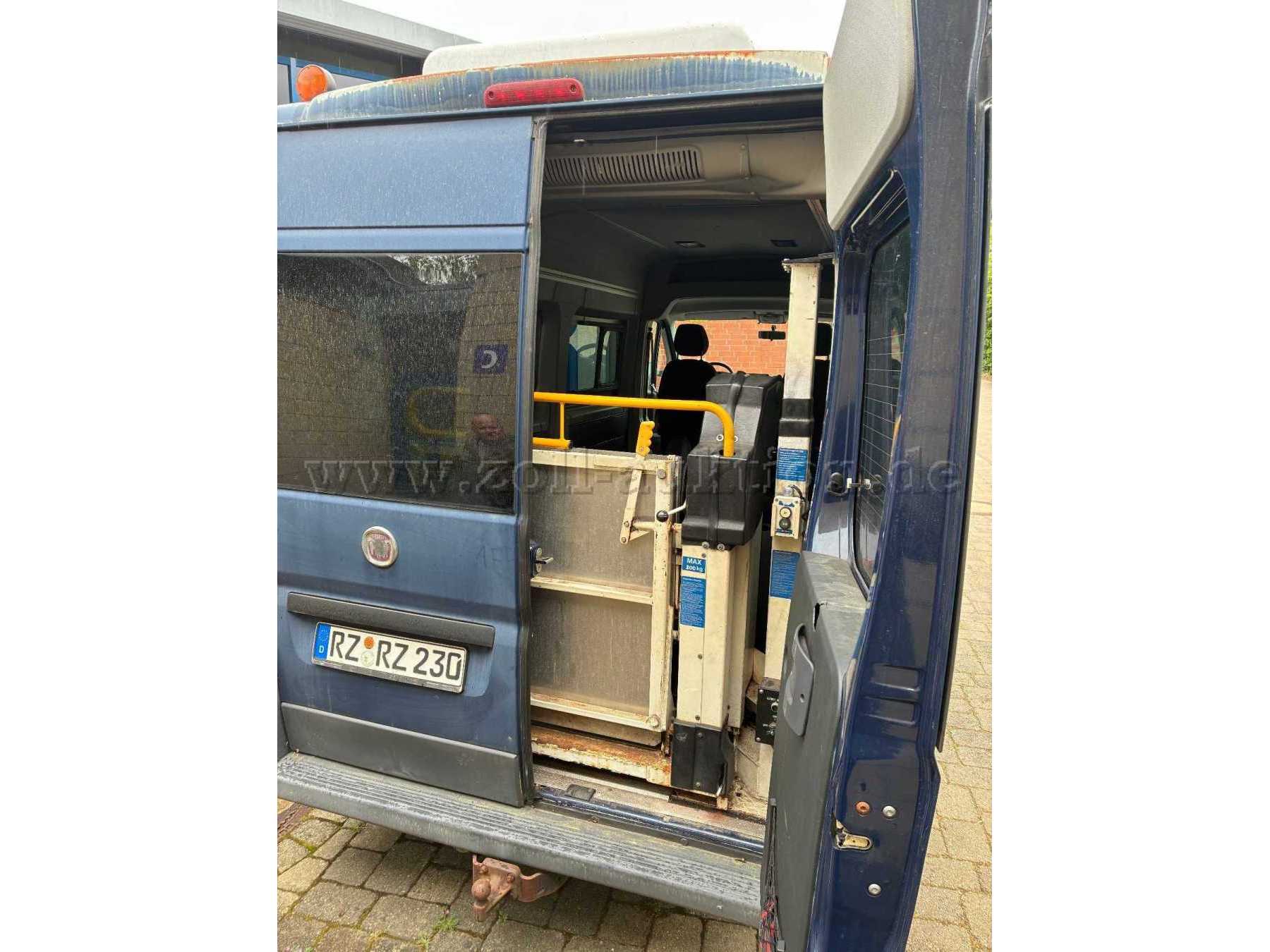 Heck eine Tür offen