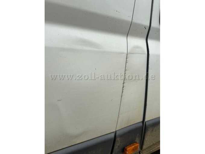 Dellen an Türe vorne