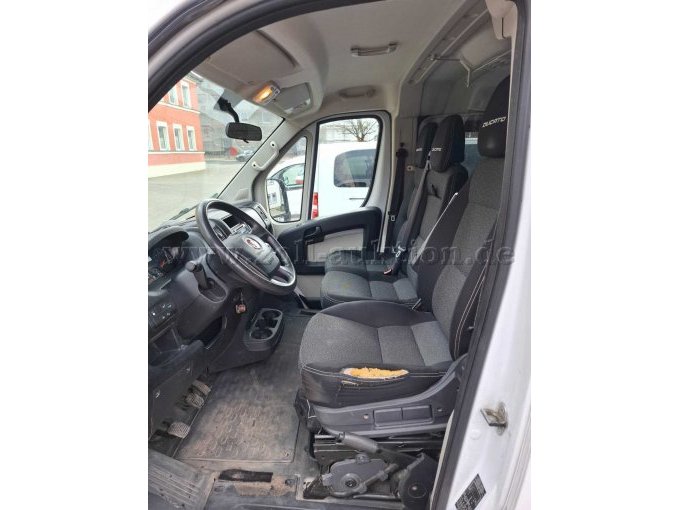 Innenraum 1. Sitzreihe