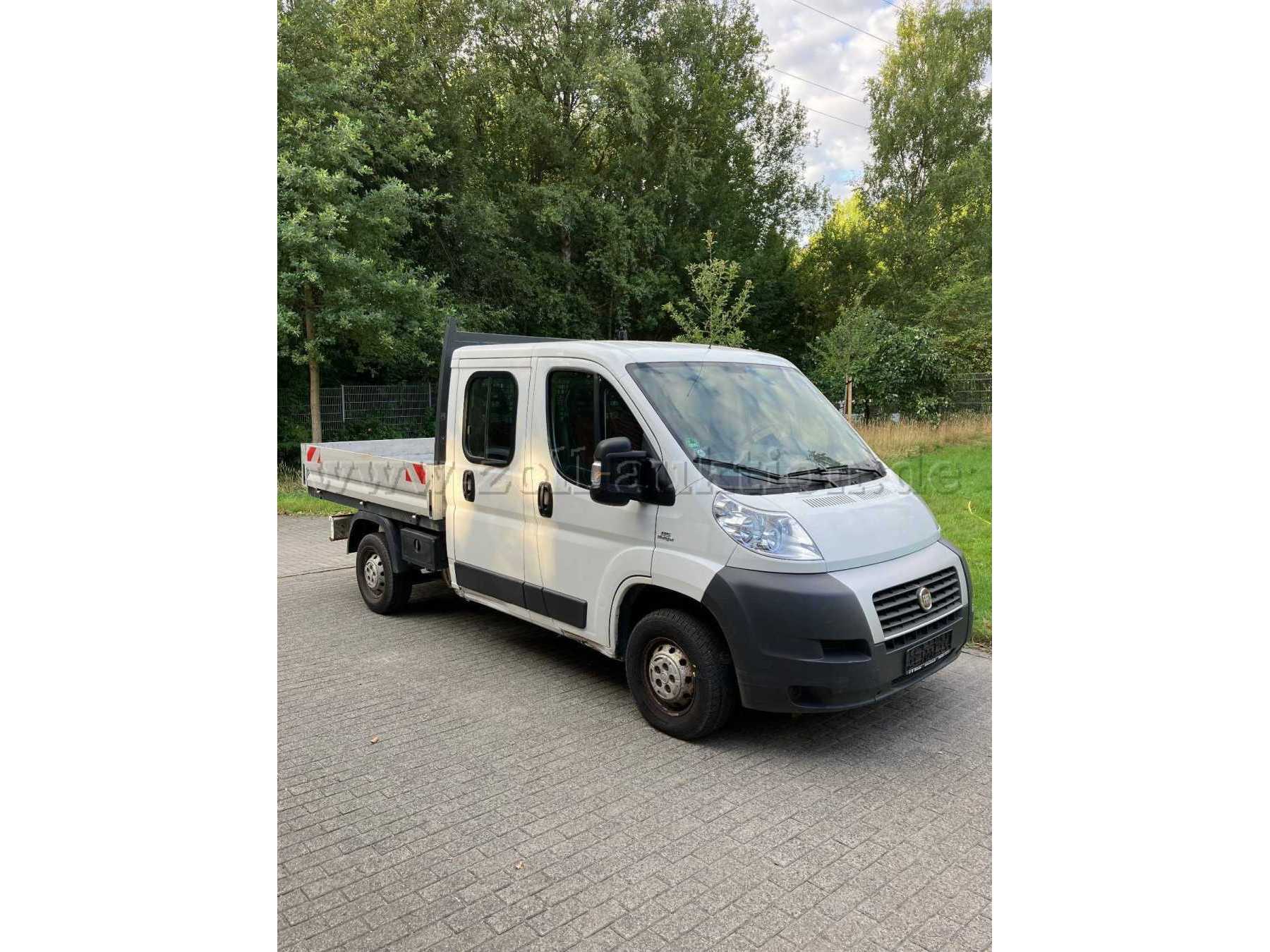 Fiat Ducato DOKA Ansicht vorne Seite rechts