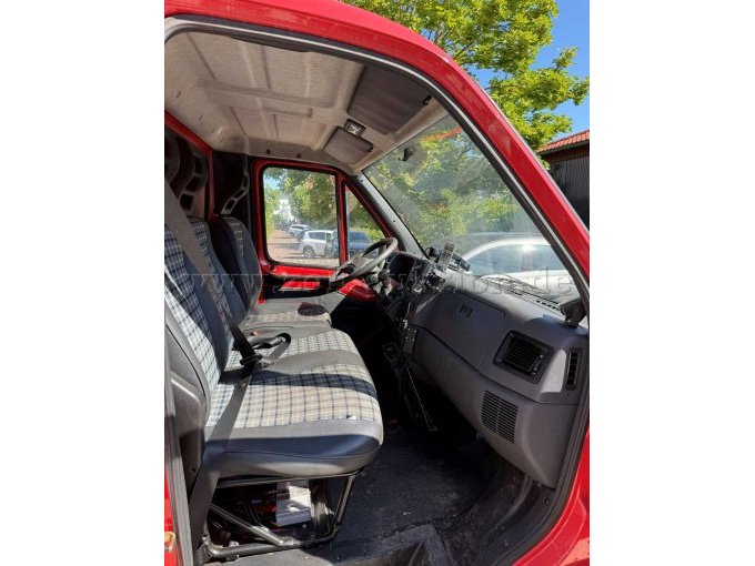 Cockpit 2