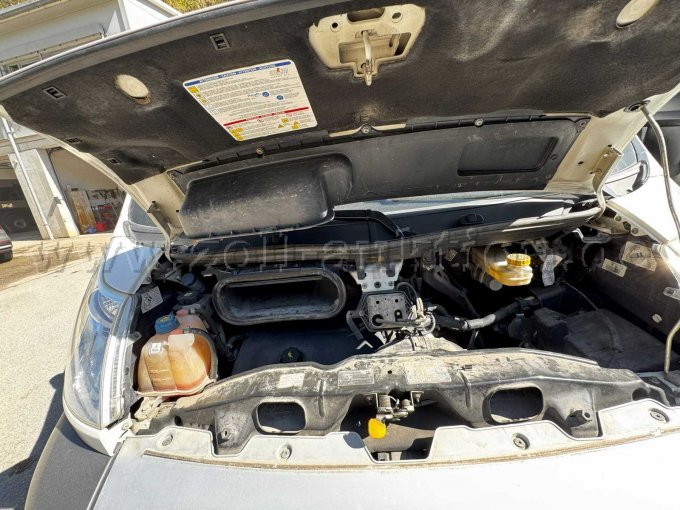 Offener Motorraum