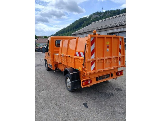 Fahrerseite hinten