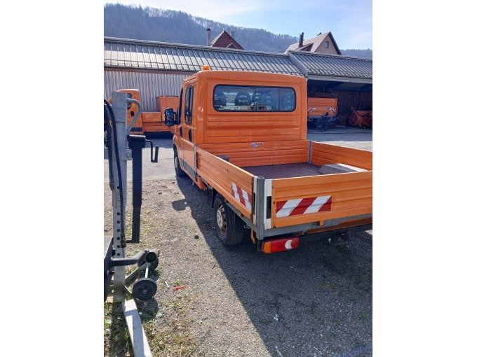 Heckansicht / Fahrer