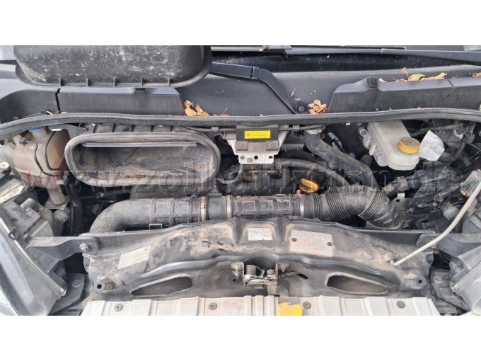 Motorraum Ansicht von vorne oben