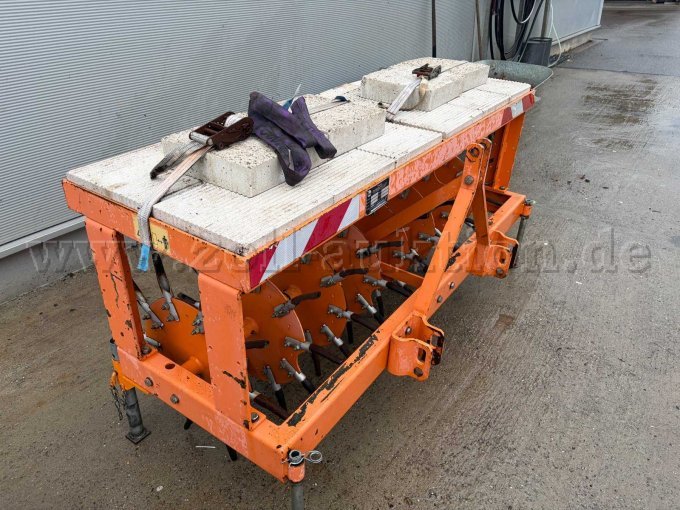 Vordere Ansicht Vordere Ansicht