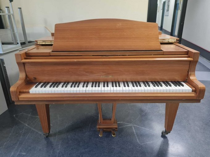 Frontalansicht geöffnet